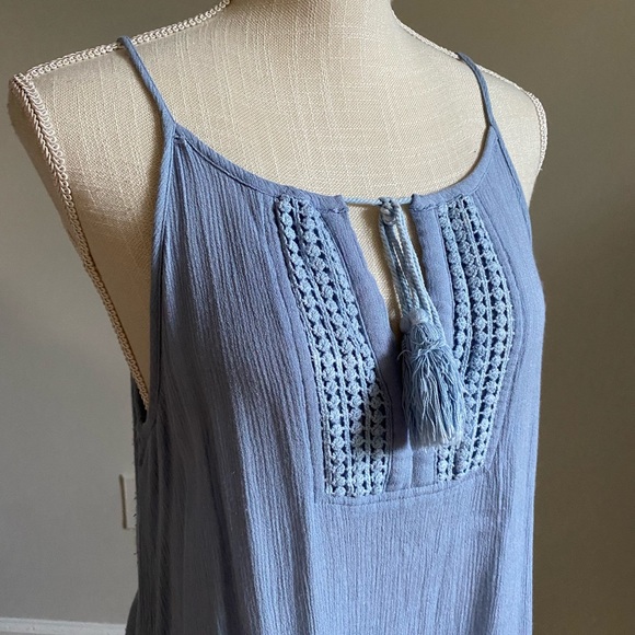 Keyhole Tassel Tie Tank Top - Picture 2 of 8
